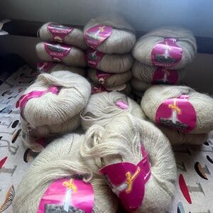 Lane Borgosesia mohair blend Italian yarn 19 balls